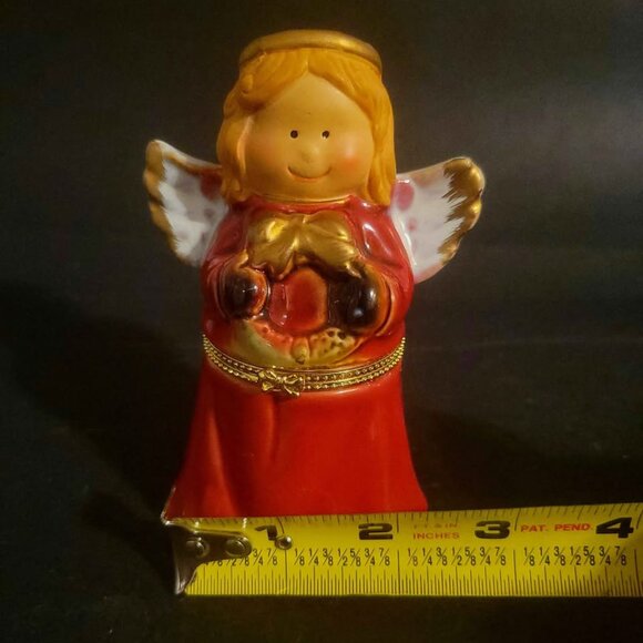 Porcelain Limoge Hinged Trinket Box Christmas Angel Figurine Holding A Wreath - Picture 8 of 8